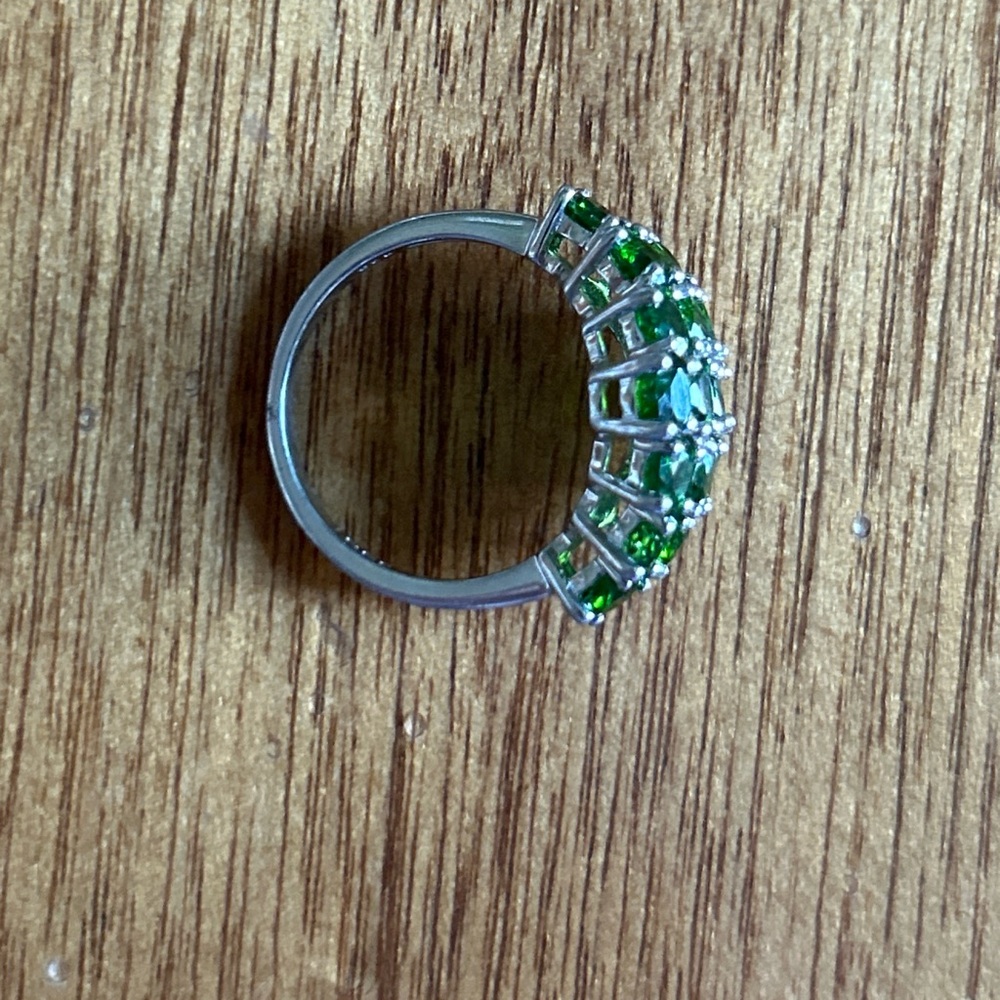 Sterling Silver and Chrome Diopside Ring - Picture 4 of 6